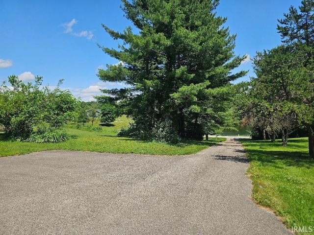5924 S 300 E 57 Rd, Churubusco, IN 46723 - view of street