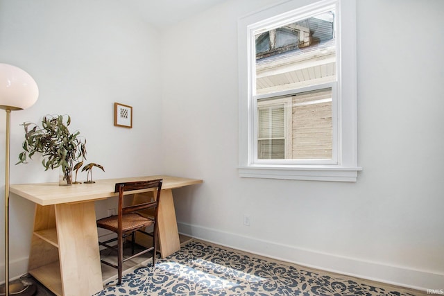 507 W Marion St, South Bend, IN 46601 - home office featuring baseboards