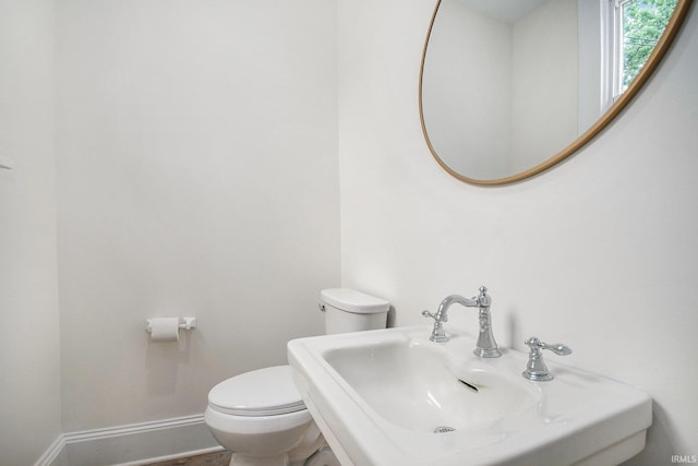 507 W Marion St, South Bend, IN 46601 - bathroom with a sink and toilet