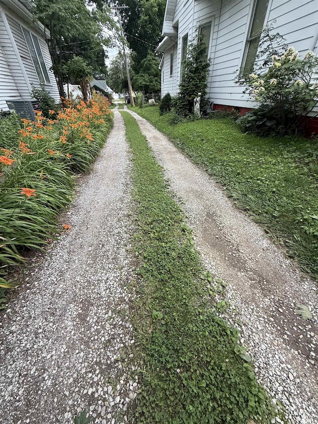 217 S 9th St, Vincennes, IN 47591 - view of road