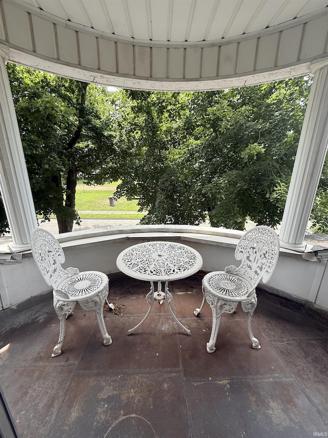 217 S 9th St, Vincennes, IN 47591 - view of patio