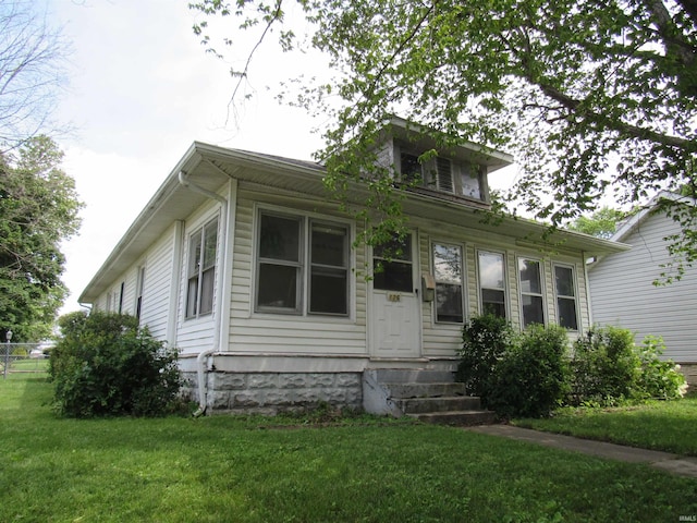 126 W W Blvd, Kokomo, IN 46902 - view of front of house with entry steps