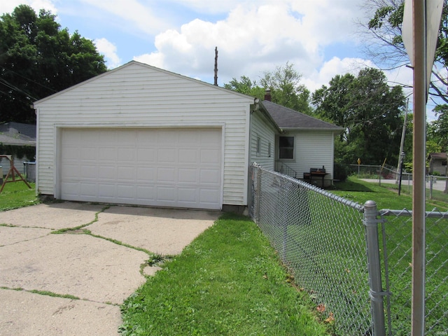 126 W W Blvd, Kokomo, IN 46902 - view of garage