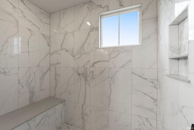 18015 Tullymore Ln, Leo, IN 46765 - bathroom featuring tiled shower