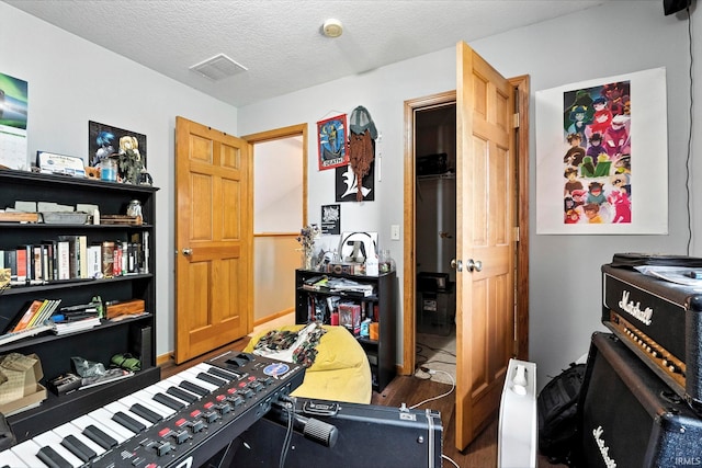 12426 Sonoma, Fort Wayne, IN 46818 - home office with a textured ceiling