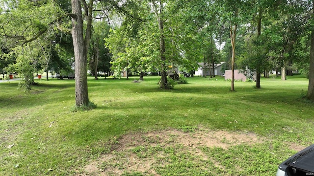 7053 E Washburn Dr, Monticello, IN 47960