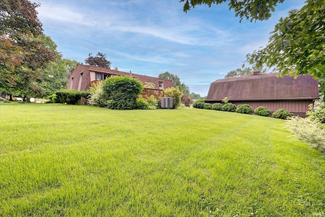 600 Forest Dr, Bloomfield, IN 47424 - view of grassy yard