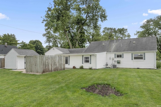 2606 Prairie Grove Dr, Fort Wayne, IN 46809 - back of property