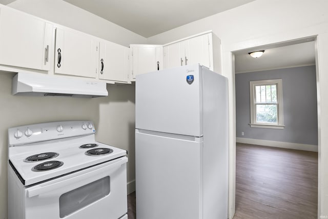 407 W Branning Ave, Fort Wayne, IN 46807 - kitchen featuring white appliances, under cabinet range hood, white cabinets, wood finished floors, and ornamental molding