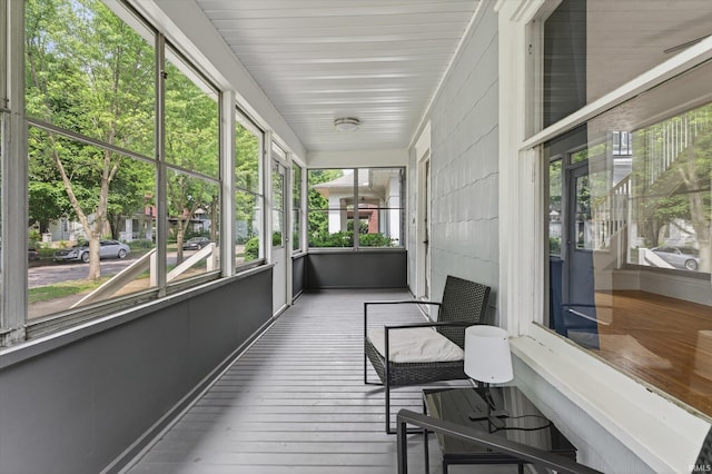 1060 Woodward Ave, South Bend, IN 46616 - view of sunroom