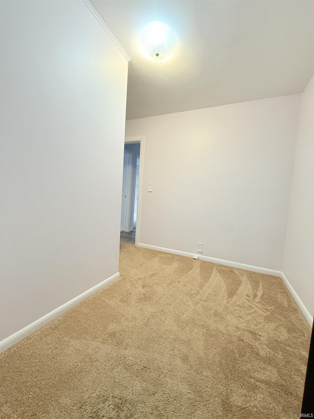 806 N Tippy Dr, Marion, IN 46952 - unfurnished room with light carpet and baseboards