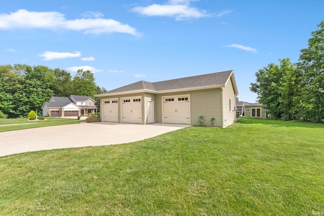 1176 W Whitetail Dr, Columbia City, IN 46725 - view of front of house with a front yard and a garage