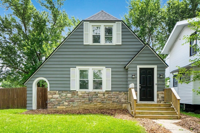 2318 Dodge Ave, Fort Wayne, IN 46805 - view of front facade featuring stone siding
