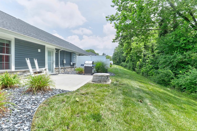 904-3 Reyling Dr, Jasper, IN 47546 - view of yard with a patio
