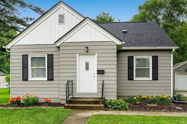 2710 Willow Oaks Dr, Fort Wayne, IN 46809 - bungalow-style house featuring board and batten siding and a shingled roof