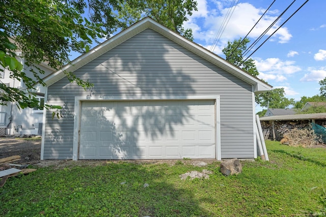 809 E 5th St, Fowler, IN 47944 - view of detached garage