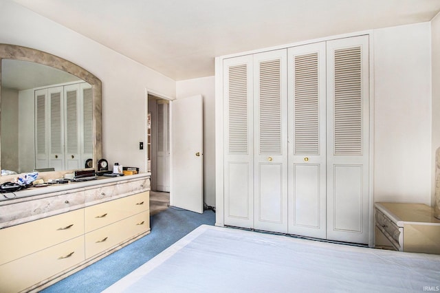 1356 Hampshire Dr, South Bend, IN 46614 - bedroom with carpet flooring