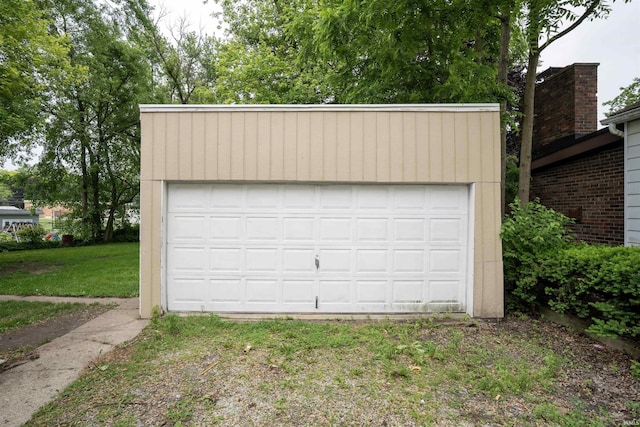120 N Main St, Avilla, IN 46710 - view of detached garage