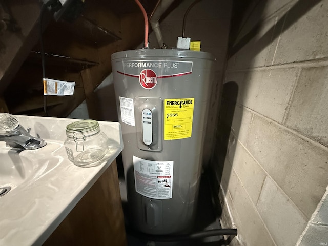 305 S Grove St, Odon, IN 47562 - utility room featuring electric water heater