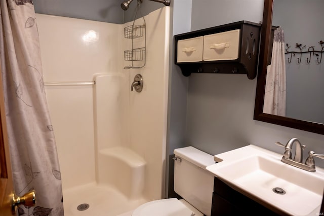 27222 Country Lake Ln, Elkhart, IN 46514 - full bath featuring a shower with curtain and vanity