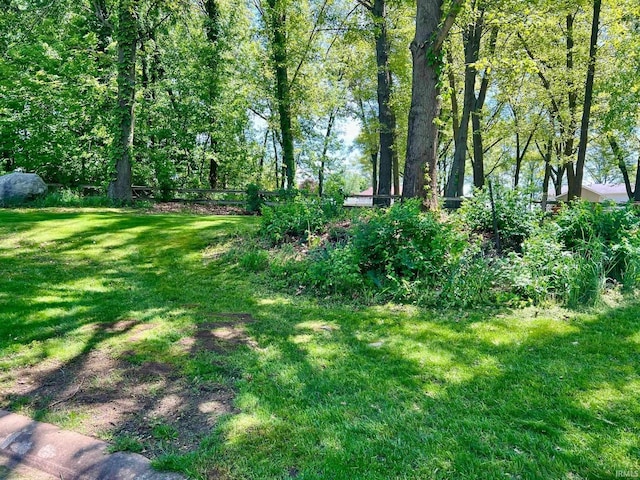 55420 Forest Cove Ct, New Carlisle, IN 46552