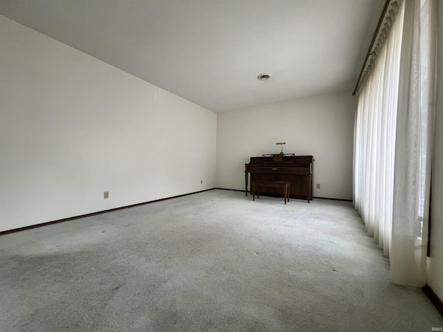 1140 Carlisle Dr, Jasper, IN 47546 - unfurnished room with light colored carpet and baseboards