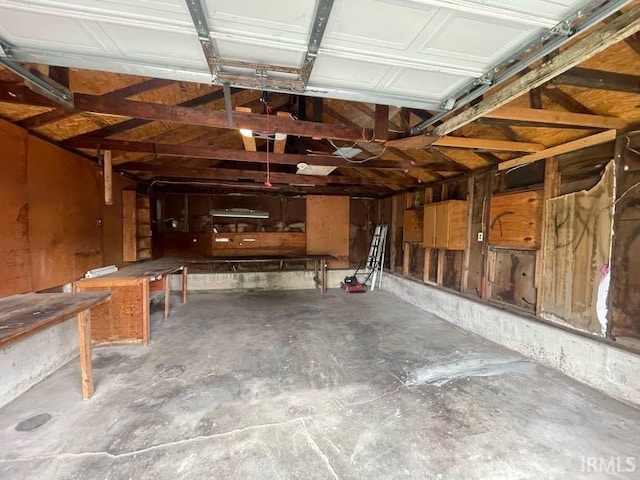 2056 Riedmiller Ave, Fort Wayne, IN 46802 - view of garage