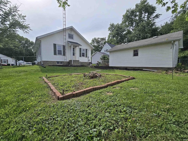 410 NW 2nd St, Washington, IN 47501 - back of house