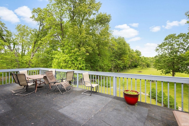 26973 Water Edge Dr, Elkhart, IN 46514 - view of patio