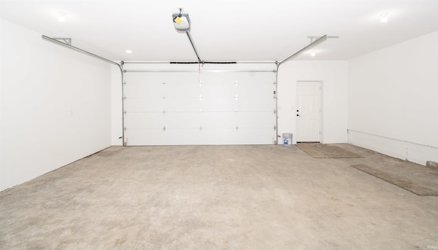 3046 Long Lake Rd, Albion, IN 46701 - view of garage