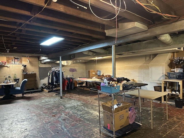 2816 E Morgan Ave, Evansville, IN 47711 - unfinished basement with a workshop area