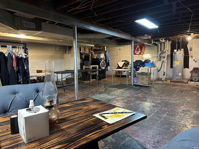 2816 E Morgan Ave, Evansville, IN 47711 - unfinished basement featuring water heater