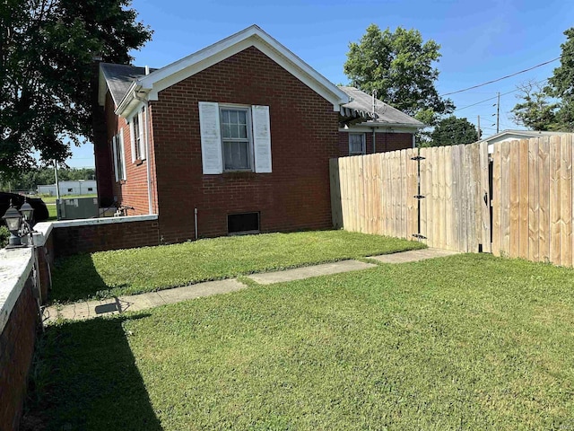 2816 E Morgan Ave, Evansville, IN 47711 - view of side of property featuring brick siding