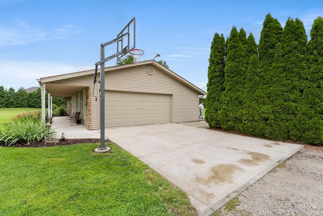 17135 Old 24 Rd, Woodburn, IN 46797 - view of side of property with a lawn and driveway
