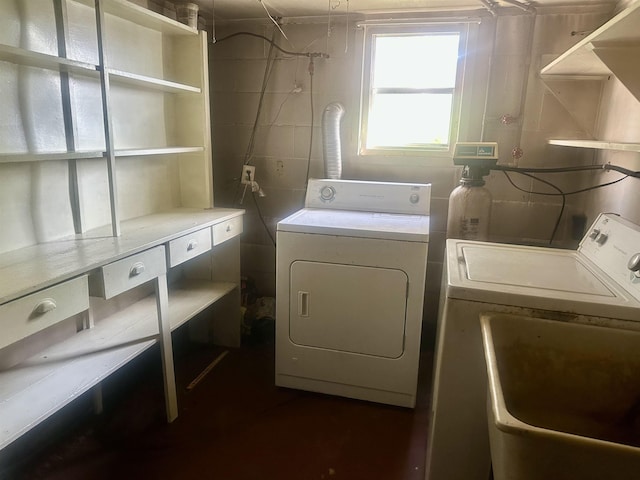 1995 S 445 E, Royer Lake, Lagrange, IN 46761 - washroom featuring separate washer and dryer