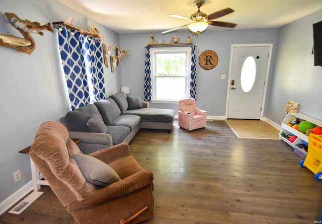 2221 Washington Ave, Evansville, IN 47714 - living area with ceiling fan and wood finished floors