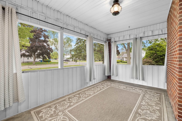 501 N Van Buren St, Auburn, IN 46706 - view of unfurnished sunroom