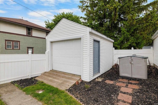 501 N Van Buren St, Auburn, IN 46706 - view of garage
