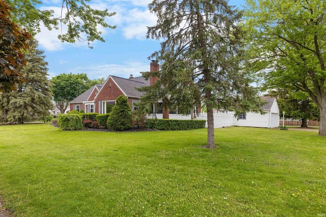 501 N Van Buren St, Auburn, IN 46706 - view of green lawn