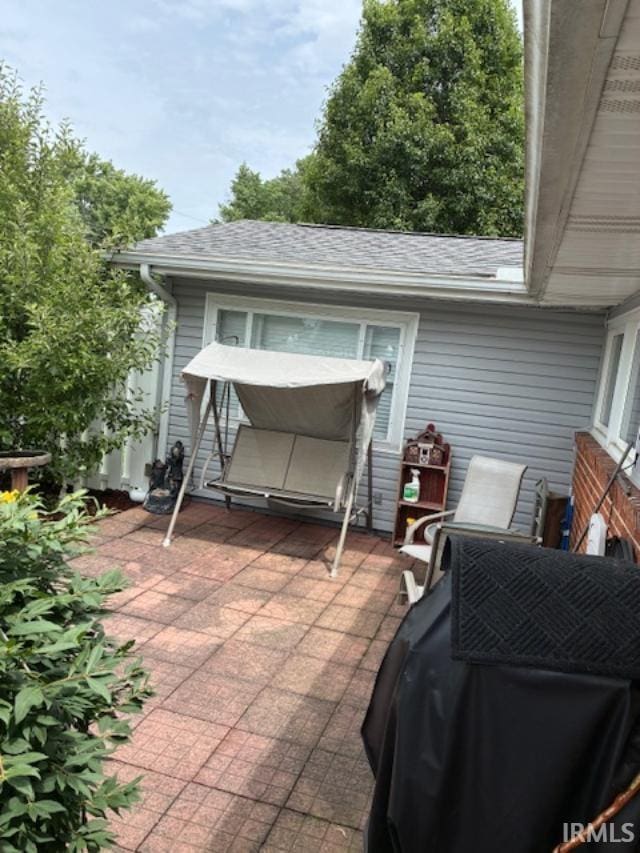 1814 W Kem Rd, Marion, IN 46952 - view of patio
