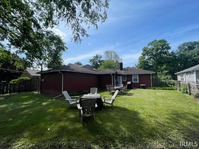 1621 E Madison St, South Bend, IN 46617 - view of fenced backyard
