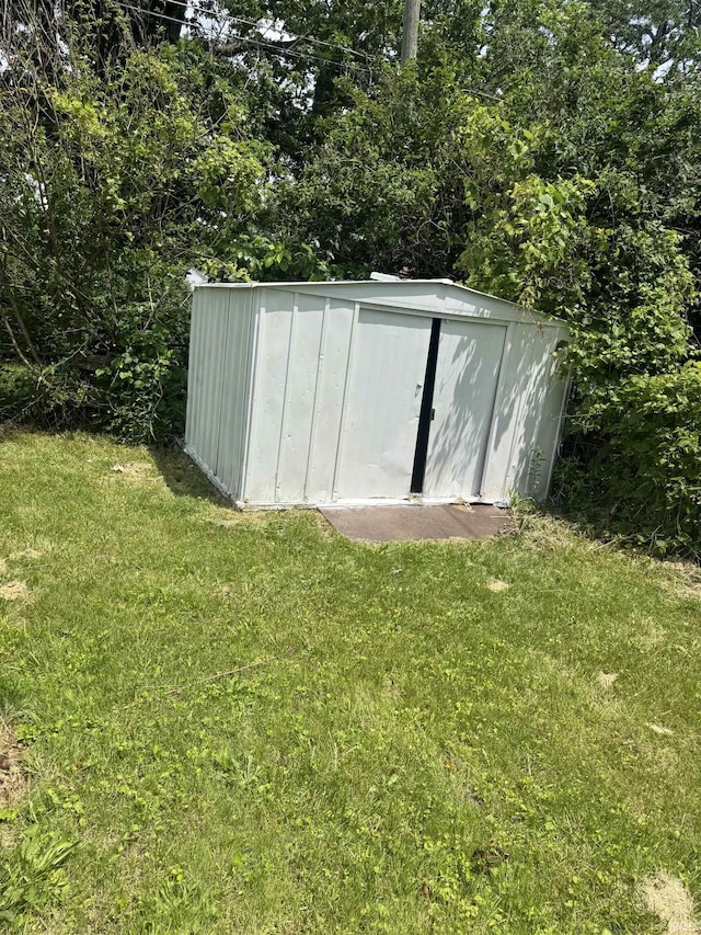 118 Burns Blvd, Fort Wayne, IN 46807 - view of shed