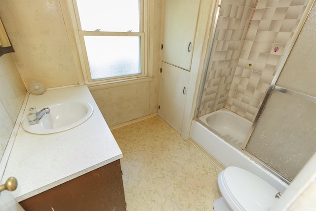 517 S Edison Ave, South Bend, IN 46619 - full bathroom with vanity and shower / bath combination with glass door