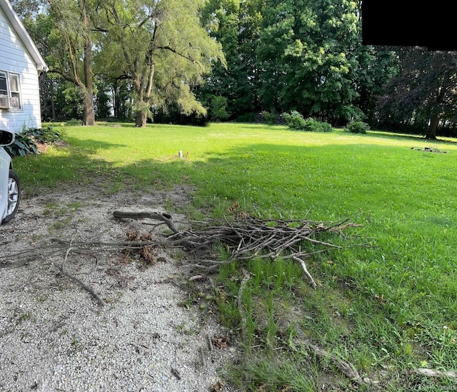 9219 N 100 W, West Lafayette, IN 47906 - view of grassy yard