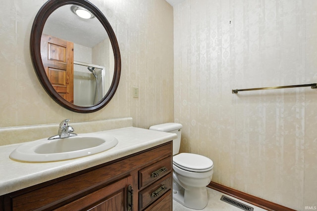 708 Forest Dr, Frankfort, IN 46041 - bathroom with vanity and a shower