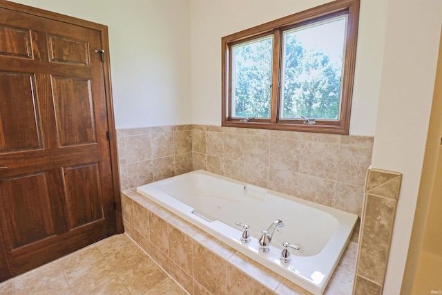9932 N Meridian Line Rd, West Lafayette, IN 47906 - full bath with a garden tub