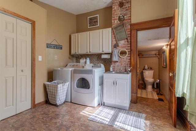 650 Main St, Rockport, IN 47635 - laundry area featuring washer and dryer
