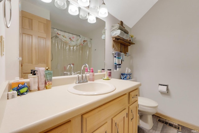 9502 Sail Wind Dr, Fort Wayne, IN 46804 - full bathroom with vanity and curtained shower