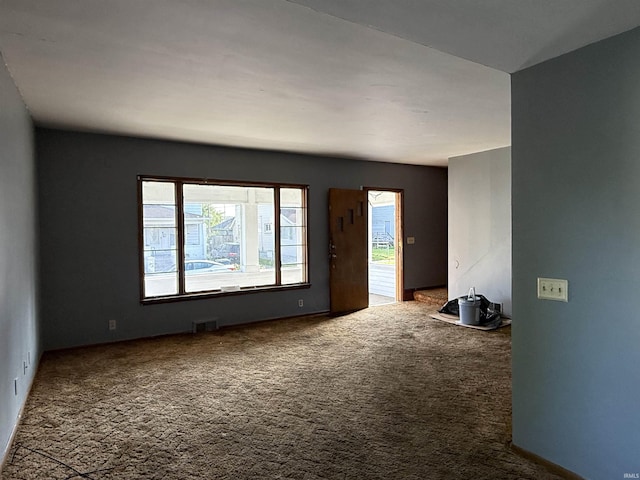 215 W 7th St, Marion, IN 46952 - spare room with carpet flooring
