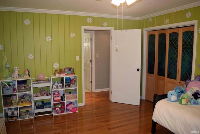 2020 N Red Bank Rd, Evansville, IN 47720 - bedroom featuring wood finished floors, ornamental molding, and a closet